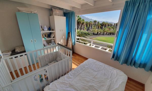 3 bed townhouse for sale in La Caleta