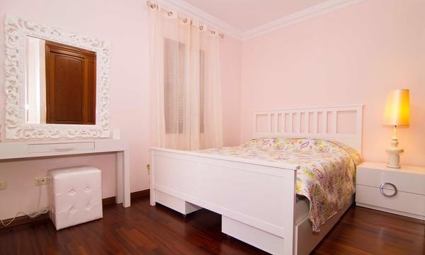 3 bed townhouse for sale in Villas del Duque, El Duque
