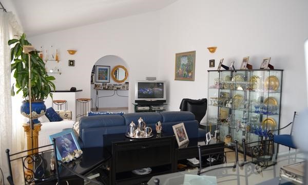 2 bed villa for sale in Alamos Park, Golf del Sur