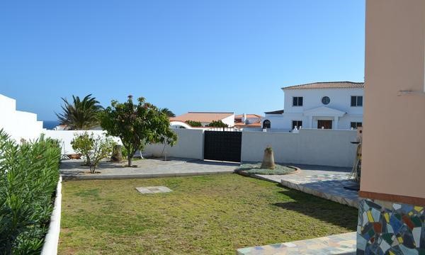 2 bed villa for sale in Alamos Park, Golf del Sur