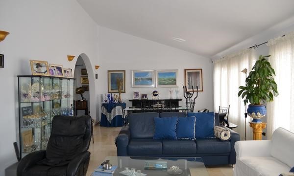 2 bed villa for sale in Alamos Park, Golf del Sur