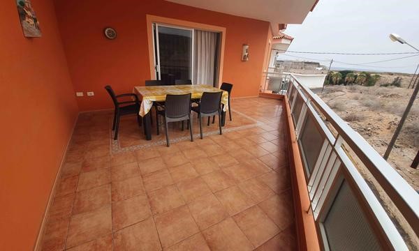 7 bed townhouse for sale in Callao Salvaje