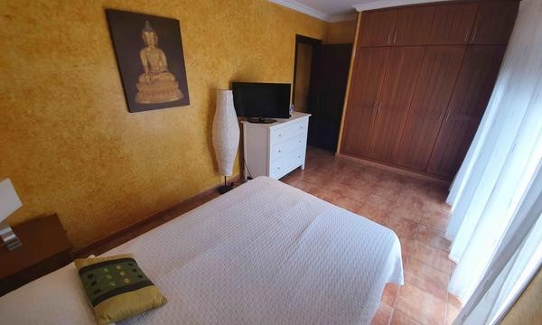 7 bed townhouse for sale in Callao Salvaje