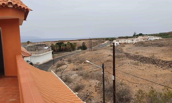 7 bed townhouse for sale in Callao Salvaje