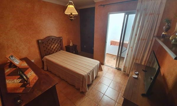 7 bed townhouse for sale in Callao Salvaje