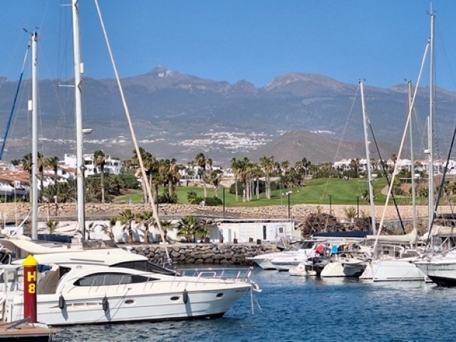 1 bed apartment for sale in Pebble Beach, Amarilla Golf