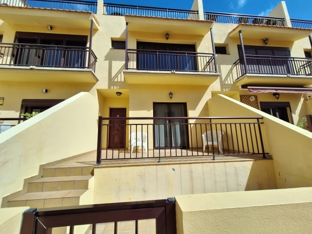 3 bed townhouse for sale in La Perla, Llano del Camello