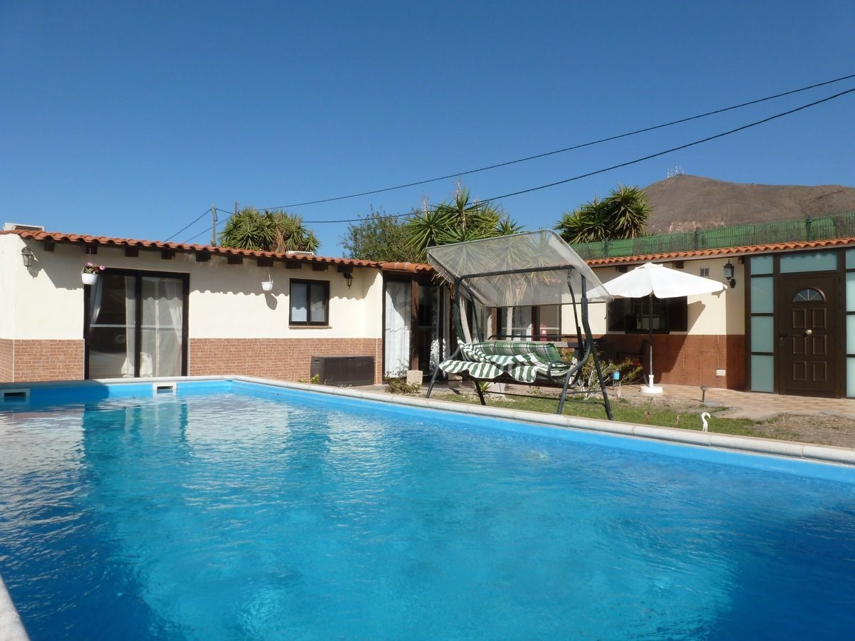 3 bed house for sale in Atogo