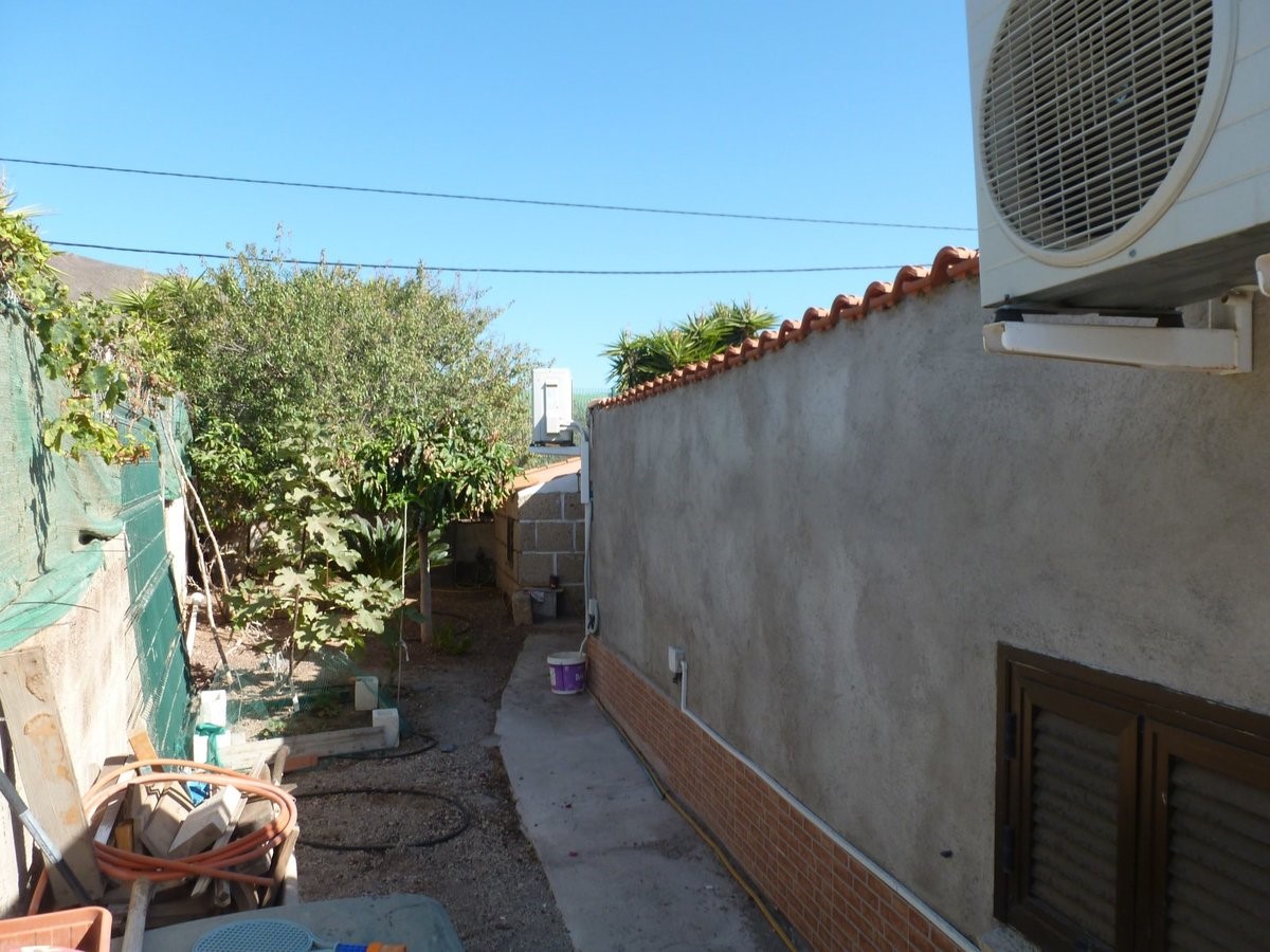 3 bed house for sale in Atogo