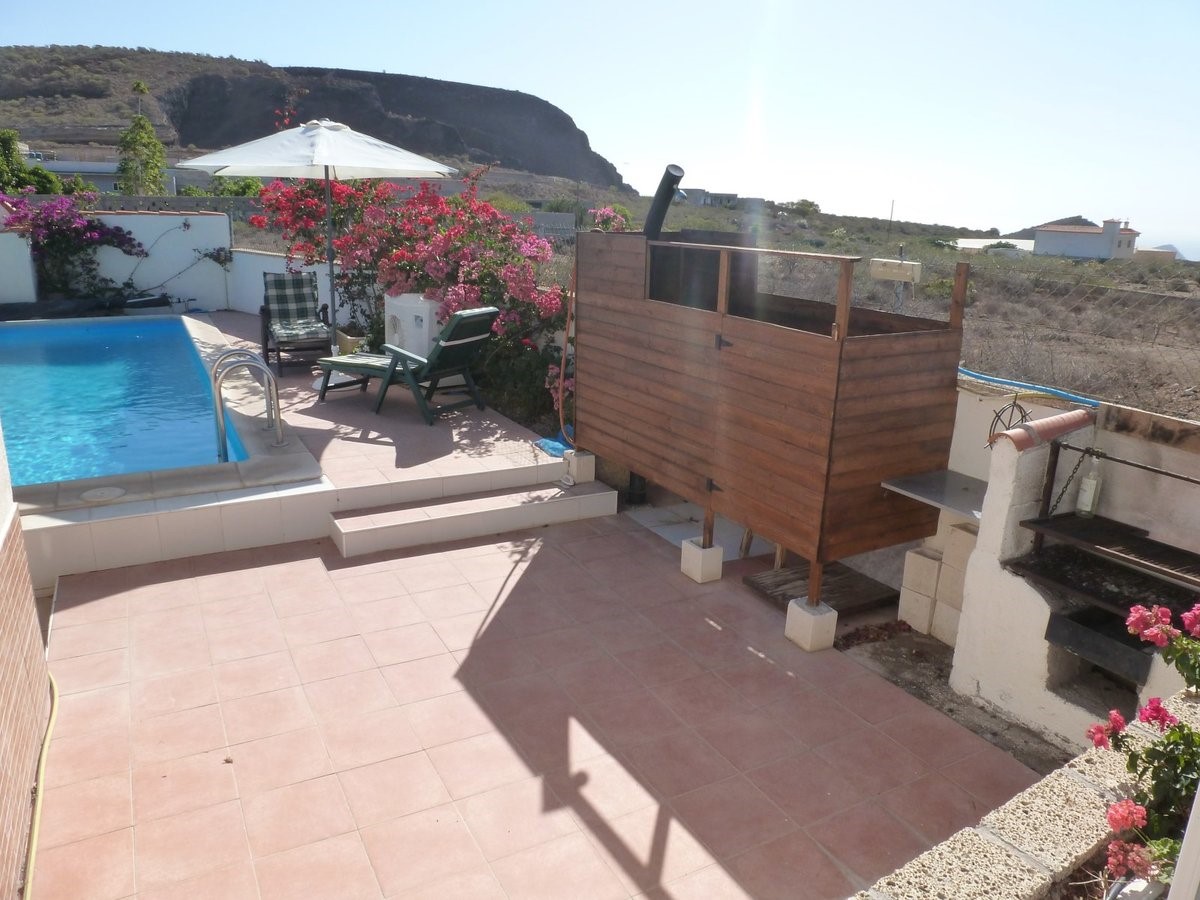 3 bed house for sale in Atogo