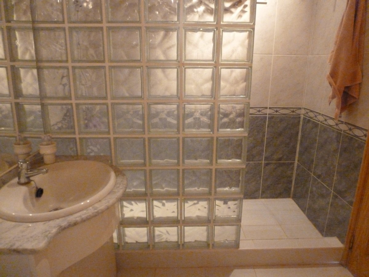 3 bed house for sale in Atogo