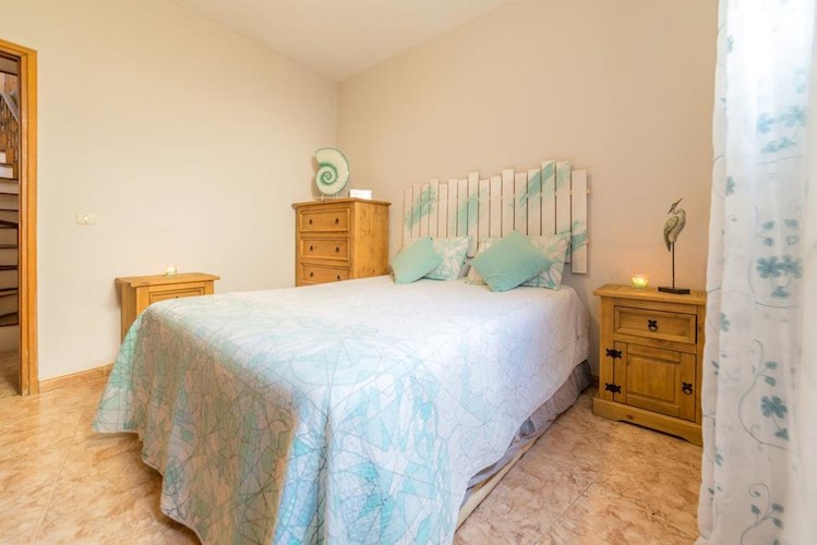 5 bed townhouse for sale in Aldea Blanca