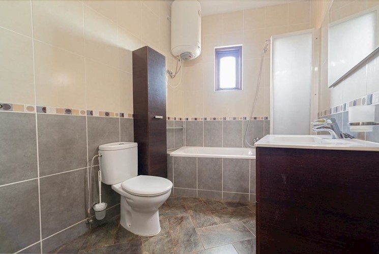 5 bed townhouse for sale in Aldea Blanca