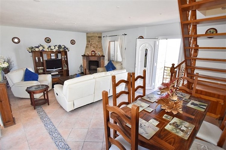 3 bed villa for sale in Taucho