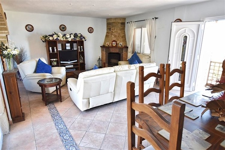 3 bed villa for sale in Taucho