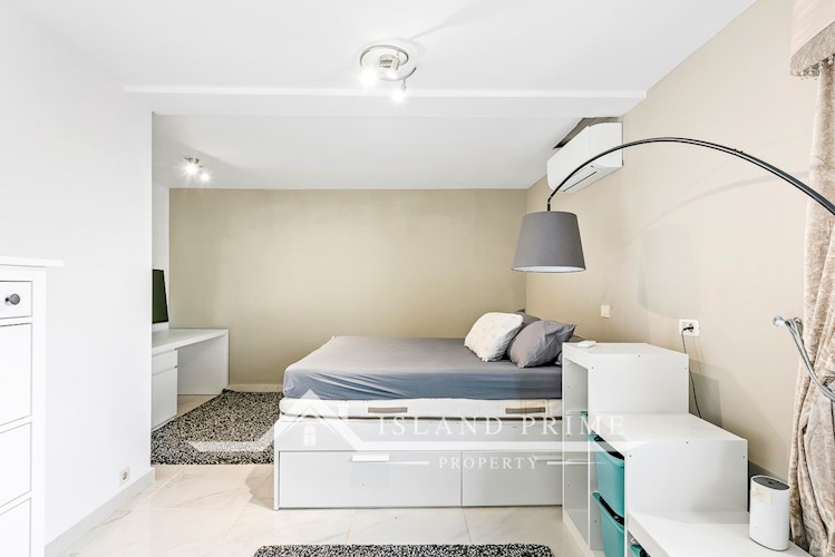 7 bed villa for sale in Chayofa