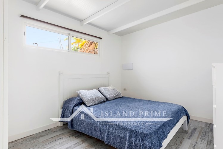 7 bed villa for sale in Chayofa