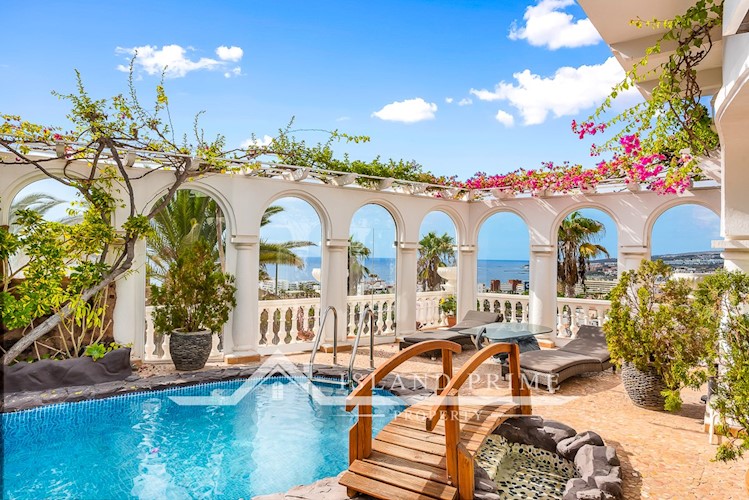 4 bed villa for sale in San Eugenio Alto