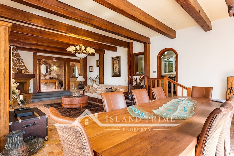 4 bed villa for sale in San Eugenio Alto