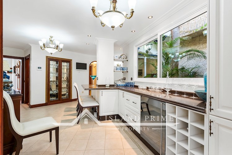 4 bed villa for sale in San Eugenio Alto