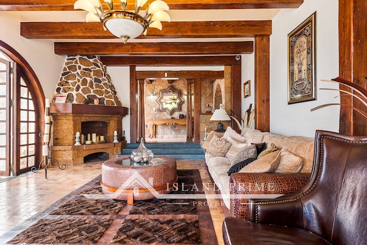 4 bed villa for sale in San Eugenio Alto