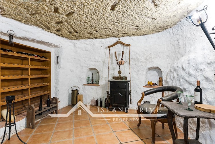 4 bed villa for sale in San Eugenio Alto