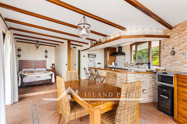 4 bed villa for sale in San Eugenio Alto