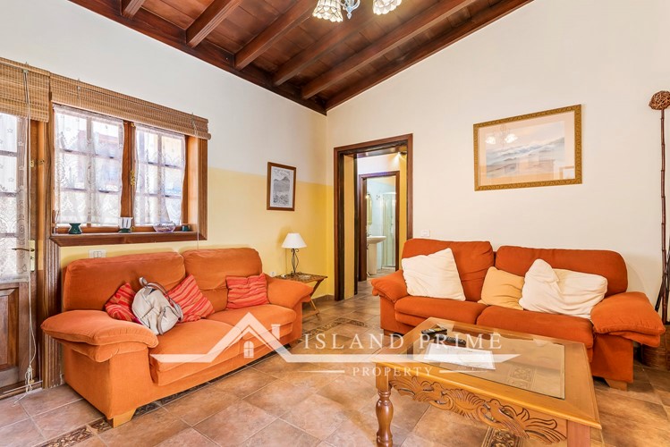 4 bed canarian house for sale in Granadilla