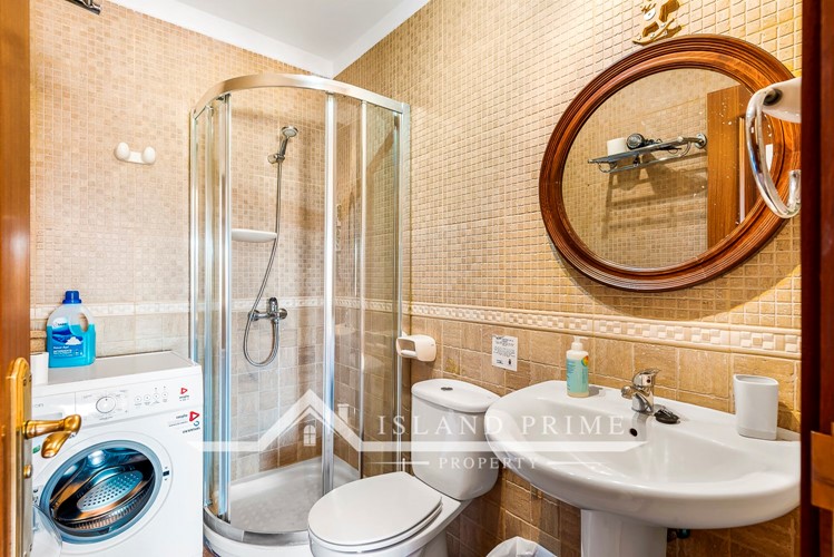 4 bed canarian house for sale in Granadilla