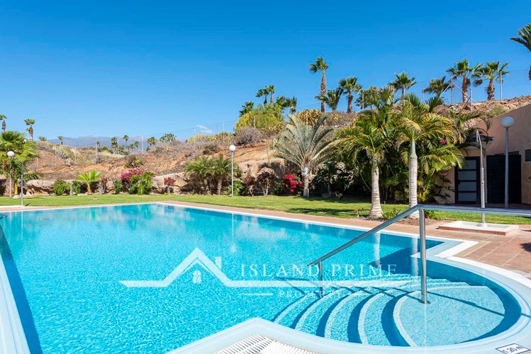 3 bed apartment for sale in Palm Gardens, Amarilla Golf