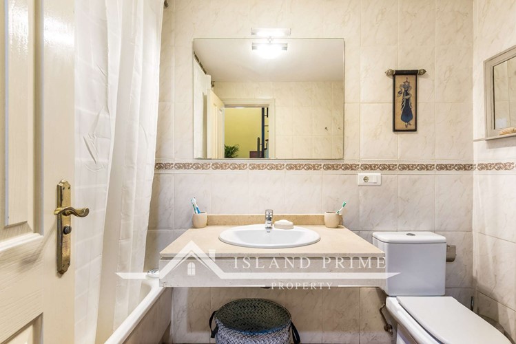 4 bed villa for sale in Jardin Botanico I, Los Olivos