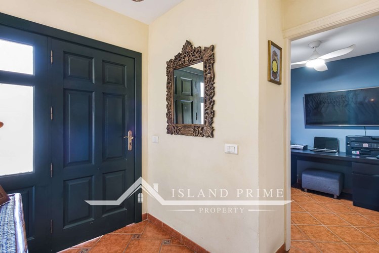 4 bed villa for sale in Jardin Botanico I, Los Olivos