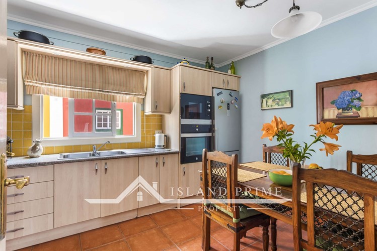 4 bed villa for sale in Jardin Botanico I, Los Olivos