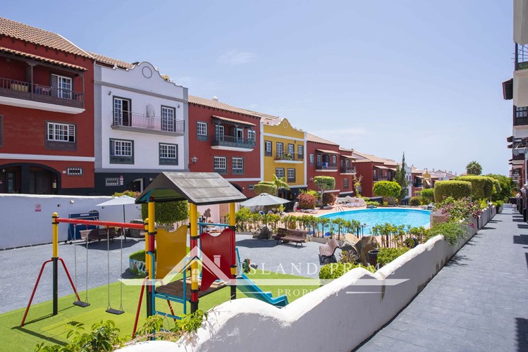 4 bed villa for sale in Jardin Botanico I, Los Olivos