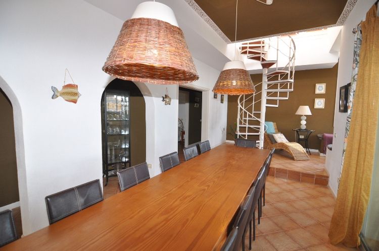 4 bed villa for sale in Costa del Silencio
