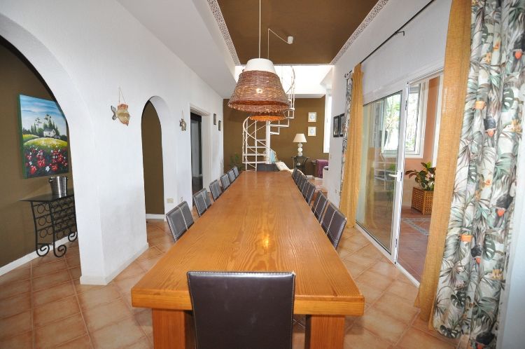 4 bed villa for sale in Costa del Silencio