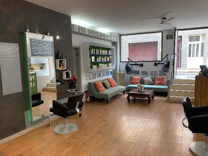 Hairdresser's for long term rent in El Medano