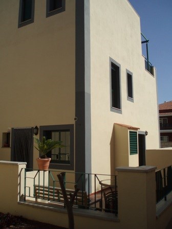3 Bed Townhouse For Sale in Llano del Camello