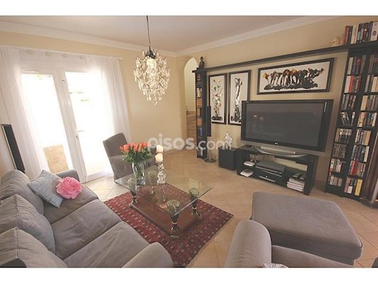 3 Bed Villa For Sale in Callao Salvaje