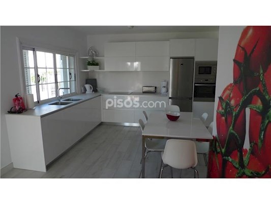 5 Bed Villa For Sale in Callao Salvaje