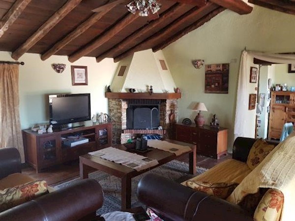 3 bed finca for sale in El Roque