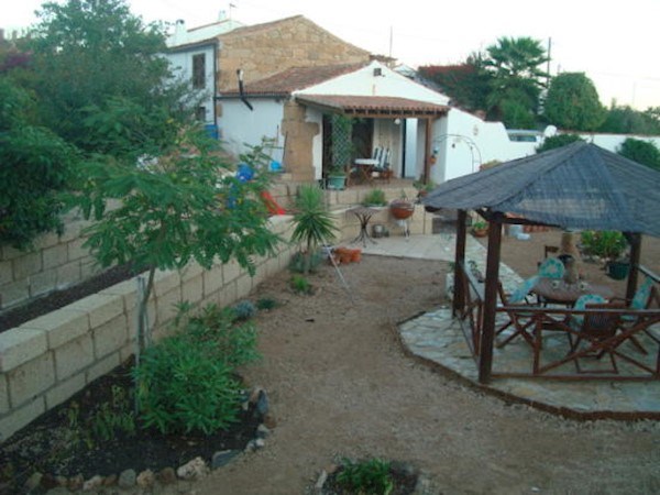 3 bed finca for sale in El Roque
