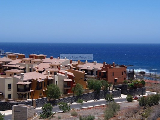 3 Bed Townhouse For Sale in Los Abrigos