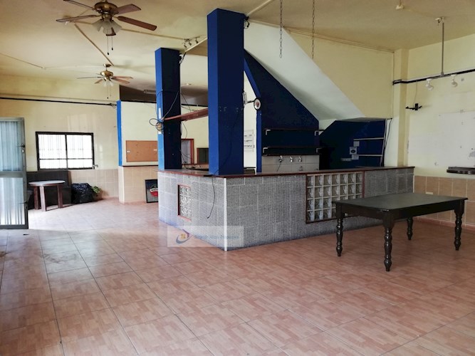 Empty Local for sale in Los Abrigos, Los Abrigos