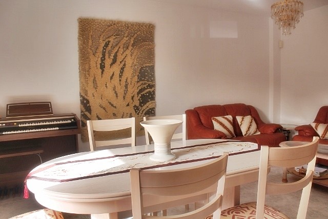 Parque de la Reina 5 Bed Detached House For Sale