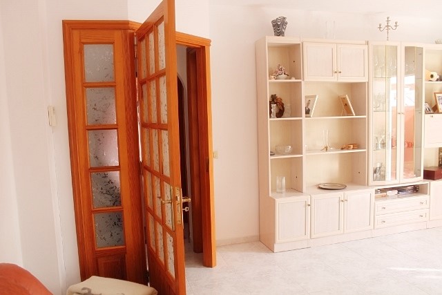 Parque de la Reina 5 Bed Detached House For Sale