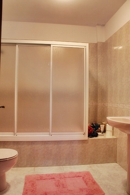 Parque de la Reina 5 Bed Detached House For Sale