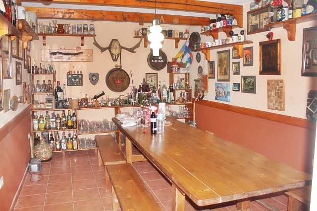 Parque de la Reina 5 Bed Detached House For Sale