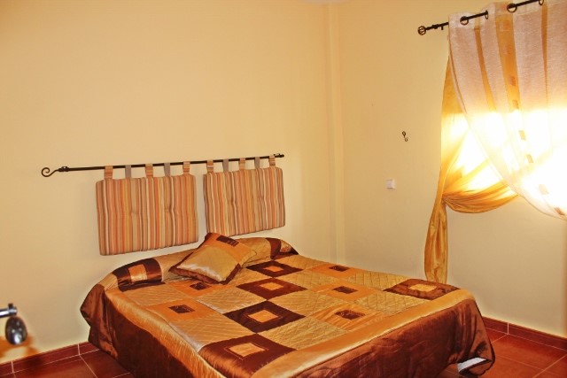 Buzanada 5 Bed House For Sale
