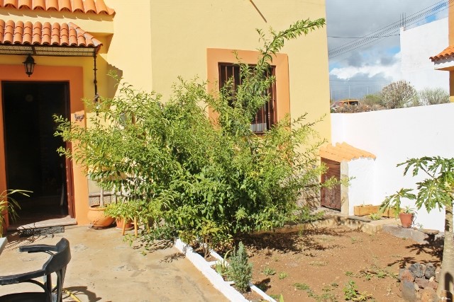 Buzanada 5 Bed House For Sale